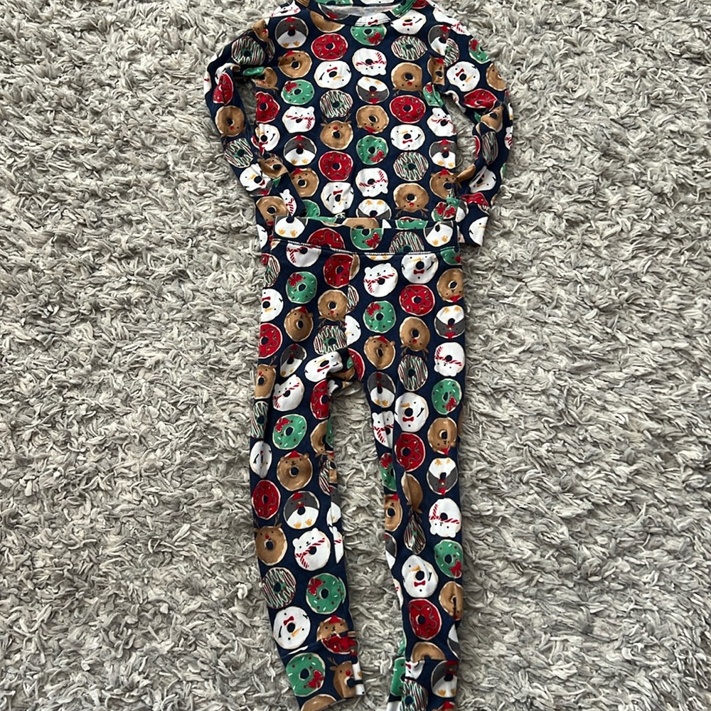 Gap kids Christmas’s pajamas